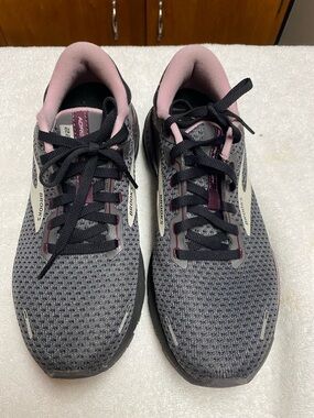 Brooks Adrenaline GTS Gray and Pink Women's Athletic Running Shoes